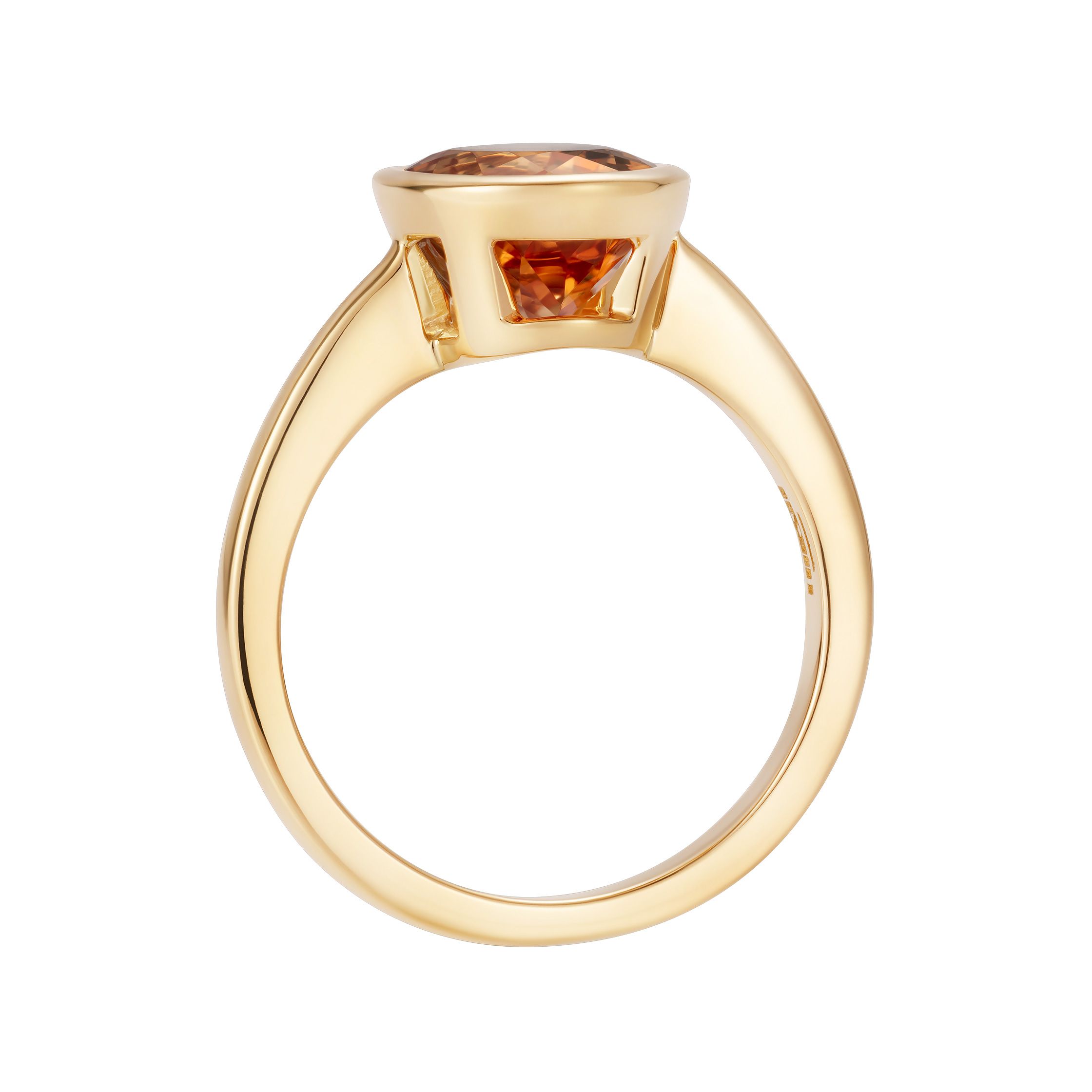 Elegant Imperial Topaz set 18k yellow gold 3.80 carat Topaz Ring London