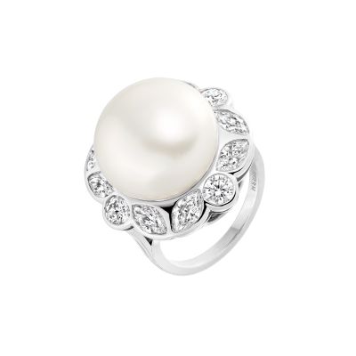 South Sea Pearl and Diamond Ring